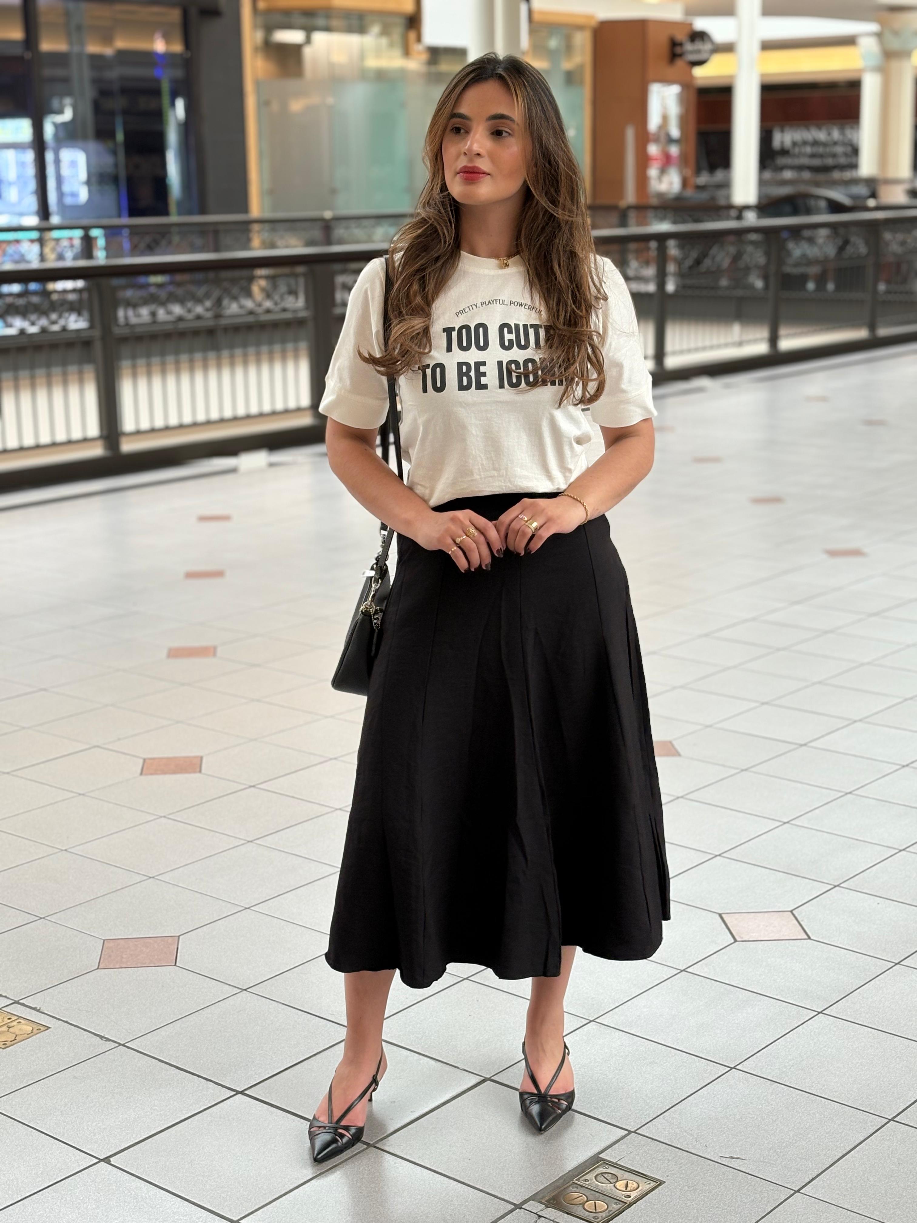 Saia Noir Essential Midi